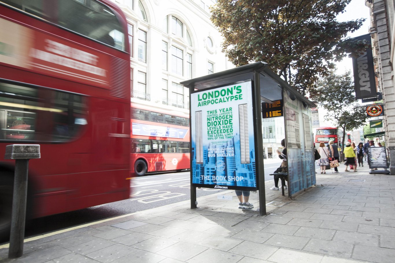 Sustainable OOH: The body shop and Airlabs bus shelter cleans London's air, JCDecaux UK